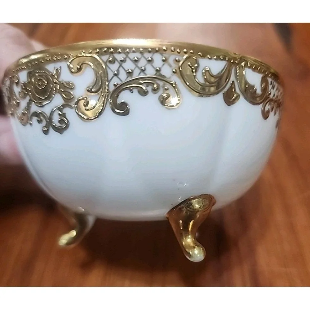 Vintage Nippon Gilt Footed Candy Trinket Dish Bowl Handpainted Gold Floral Japan